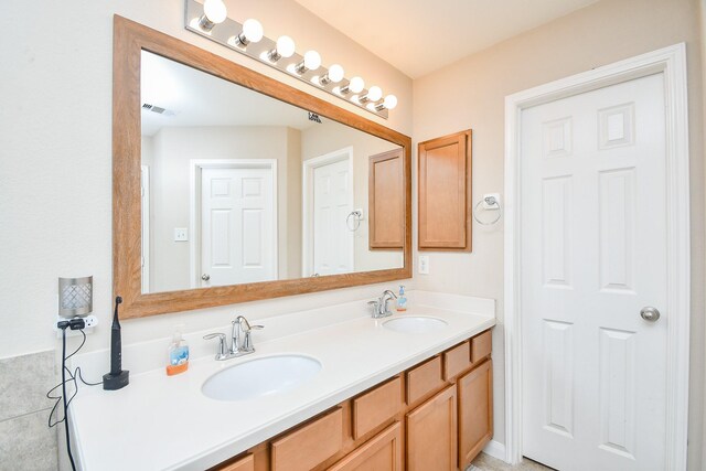 24631 Lakecrest Town Dr, Katy, TX 77493 - bathroom with double vanity