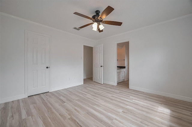 9411 Fenchurch Dr, Spring, TX 77379 - unfurnished bedroom with crown molding, light wood-style flooring, connected bathroom, and ceiling fan