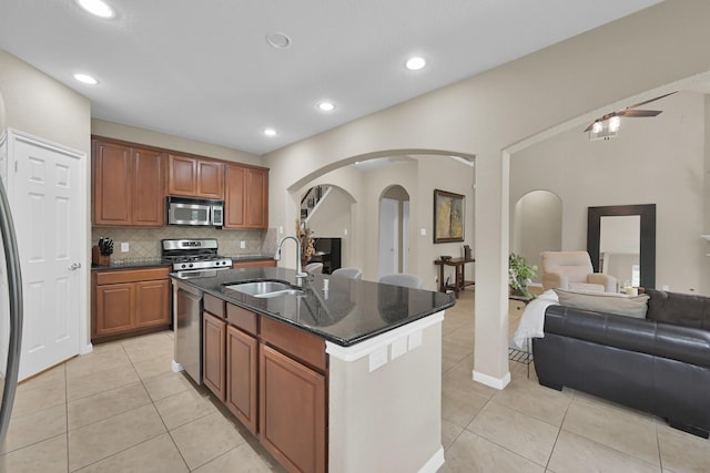 2 Colewood Ct, The Woodlands, TX 77382 - photo 6