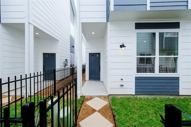 1546 W Tidwell Rd, Houston, TX 77091 - entrance to property