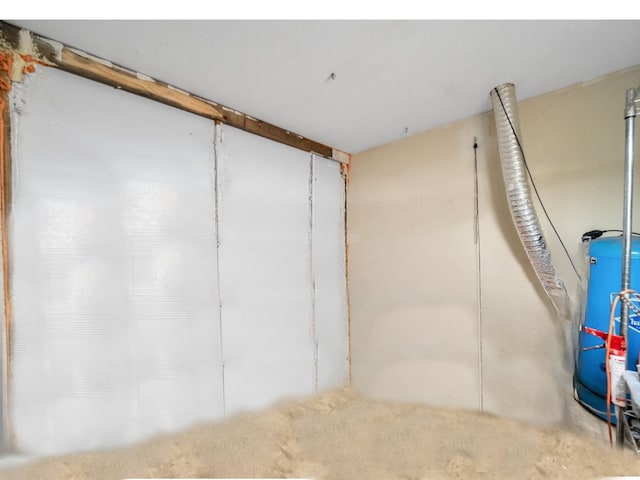 13202 N Decker Dr, Magnolia, TX 77355 - basement featuring a water pressure tank