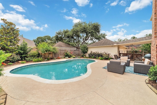 1915 Stormcroft Cir, Katy, TX 77450 - view of pool featuring a patio area, a fenced backyard, and an outdoor hangout area