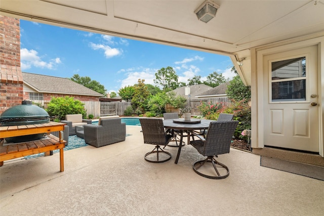 1915 Stormcroft Cir, Katy, TX 77450 - fenced backyard with a patio and outdoor dining area