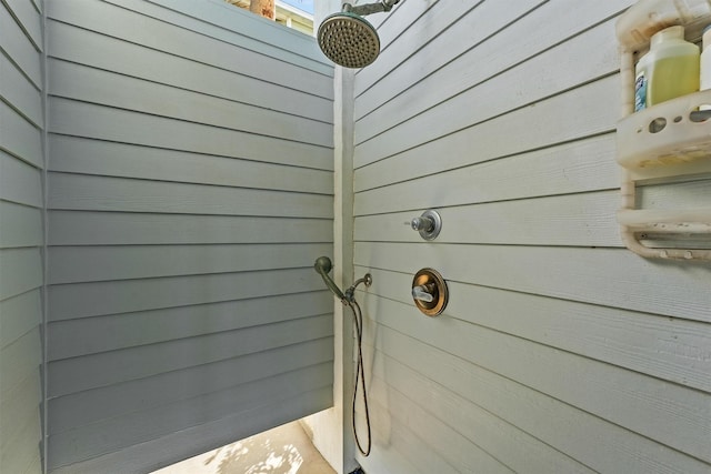19623 Shores Dr, Galveston, TX 77554 - detailed view of tiled shower