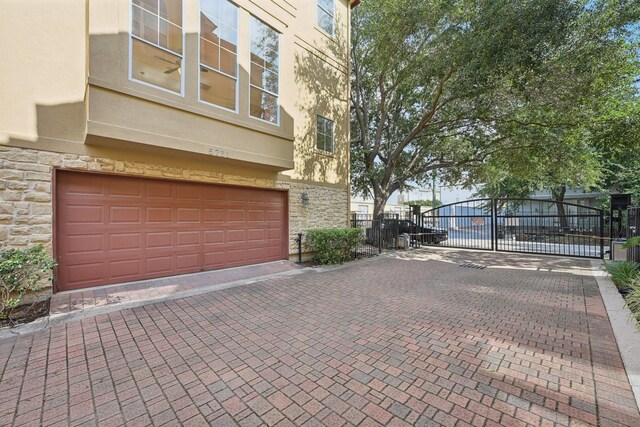5731 Kansas St, Houston, TX 77007 - photo 34