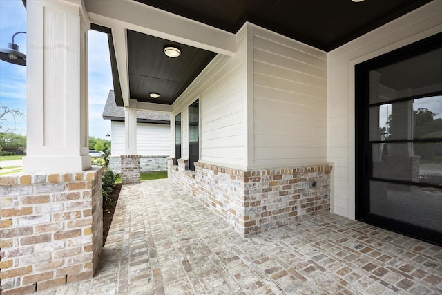 3312 Arbor St, Houston, TX 77004 - view of covered porch