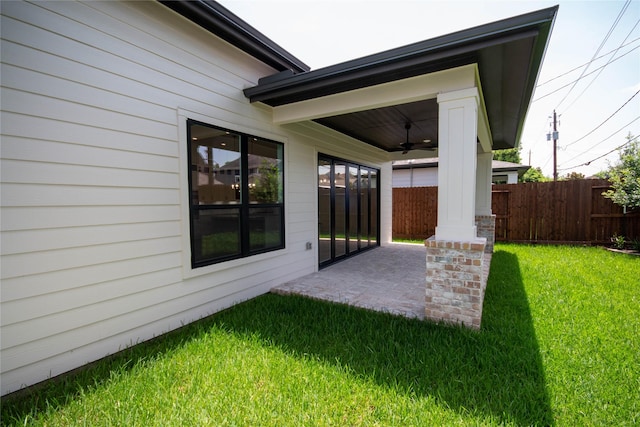 3312 Arbor St, Houston, TX 77004 - view of yard featuring ceiling fan and a patio