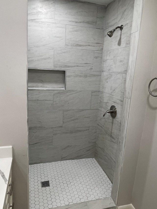 2202 Mockingbird Ln, Baytown, TX 77520 - full bath featuring a stall shower and vanity