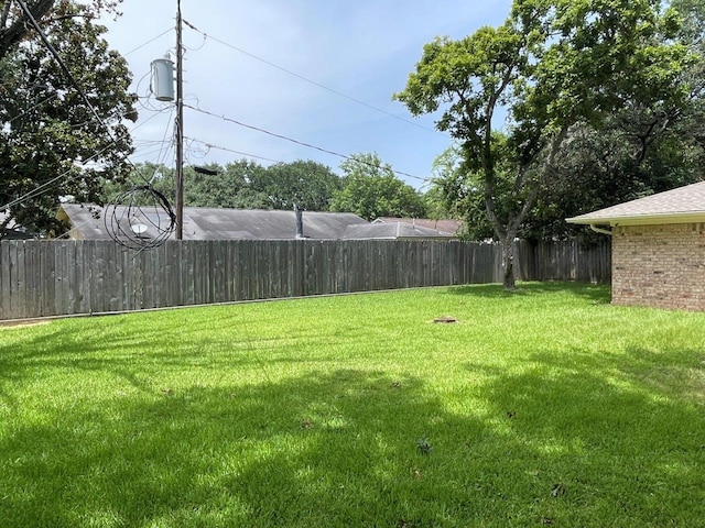 2202 Mockingbird Ln, Baytown, TX 77520 - view of fenced backyard