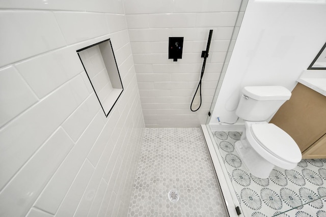 1913 W St, Houston, TX 77026 - full bath with toilet and a stall shower