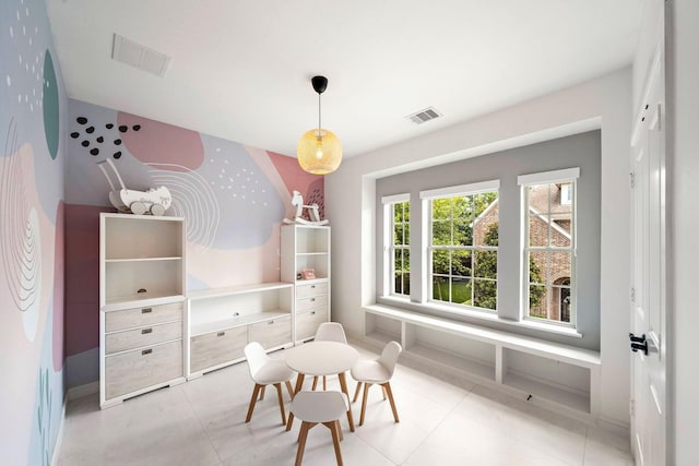 8421 Moritz Grn, Houston, TX 77055 - bedroom featuring baseboards
