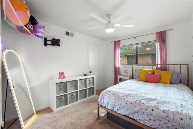 431 Shadow Creek Dr, El Lago, TX 77586 - carpeted bedroom with ceiling fan and baseboards