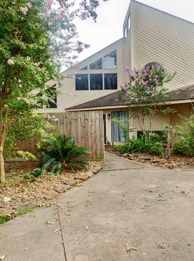 16510 De Lozier St, Jersey Village, TX 77040 - view of front of home