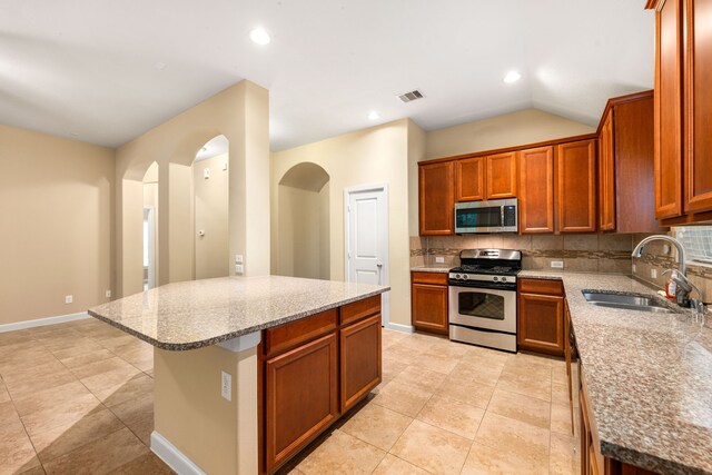 12818 Bridle Springs Ln, Houston, TX 77044 - photo 12