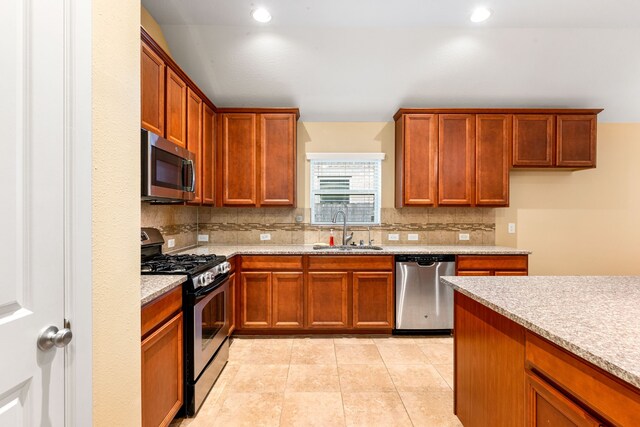 12818 Bridle Springs Ln, Houston, TX 77044 - photo 14