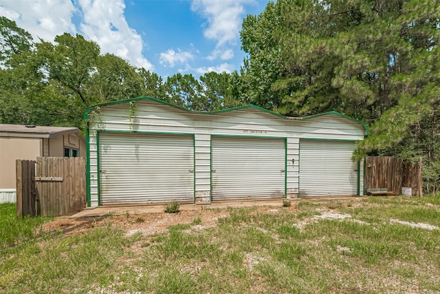 477 Canadian Dr, Trinity, TX 75862
