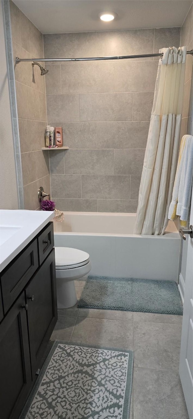 5311 New Iberia Ln, Dickinson, TX 77539 - full bathroom with shower / bath combo with shower curtain and vanity