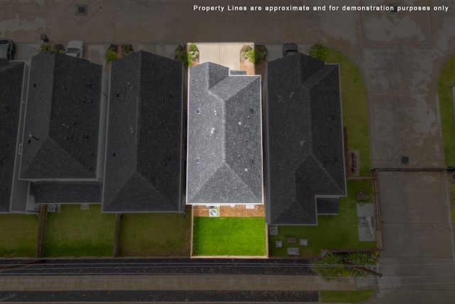 413 Stonework Oaks Ln, Houston, TX 77076 - drone / aerial view