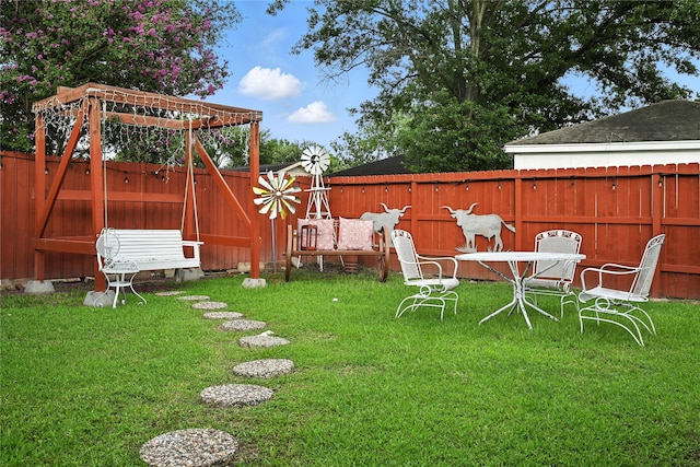 319 Shady Glade Dr, Houston, TX 77090 - view of fenced backyard