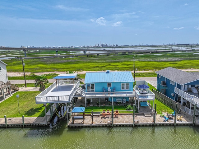 34 Tarpon Ln, Freeport, TX 77541 - aerial view of property and surrounding area with a large body of water