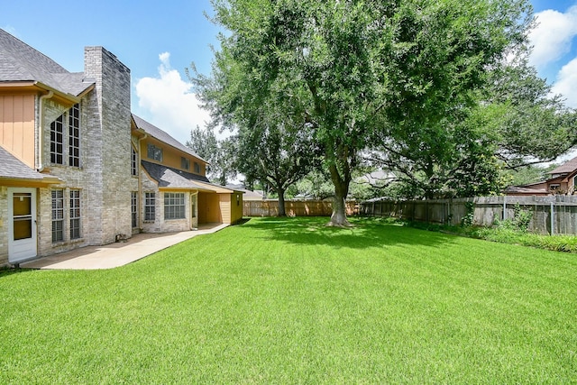 2622 Williams Grant St, Sugar Land, TX 77479 - fenced backyard with a patio area