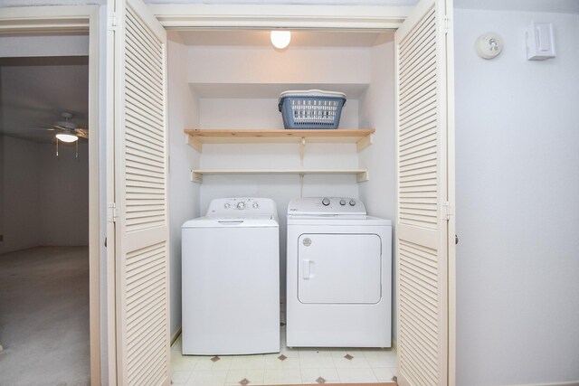 14911 Wunderlich Dr Unit 211, Houston, TX 77069 - washroom with independent washer and dryer and a ceiling fan
