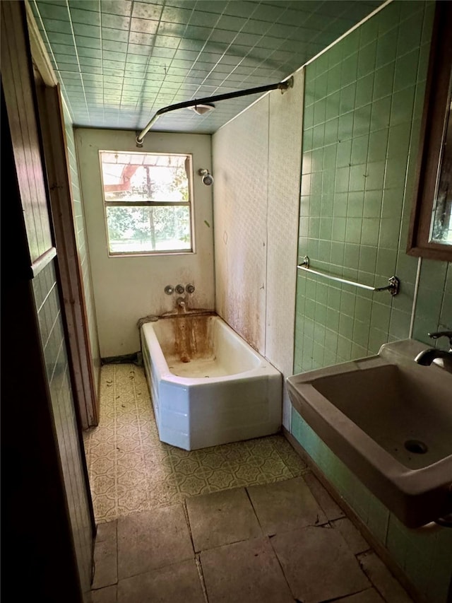193 Corry Jones, Livingston, TX 77351 - bathroom featuring shower / bath combination and a sink