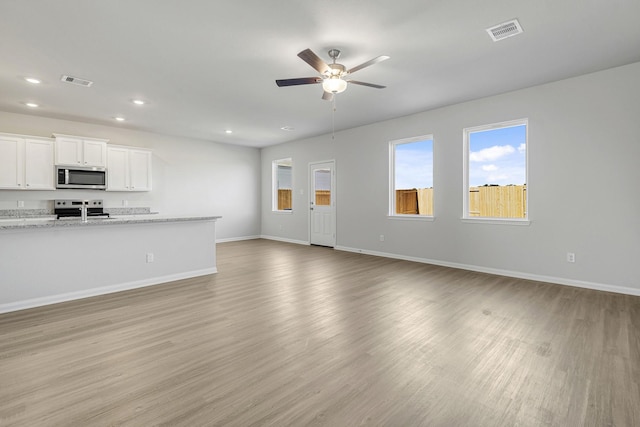 8227 Blooming Meadow Ln, Houston, TX 77016 - photo 2