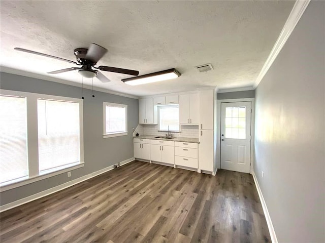 508 Lundy St, El Campo, TX 77437 - photo 6
