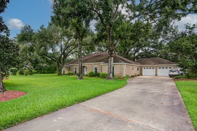 205 Hillcrest Dr, Alvin, TX 77511