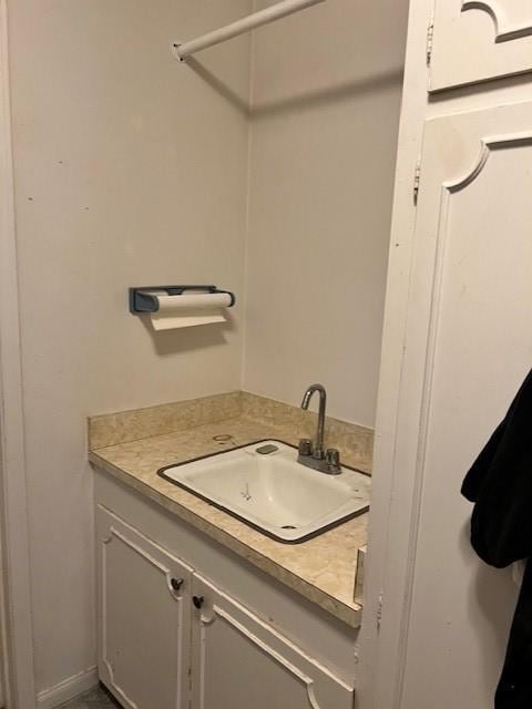 205 Hillcrest Dr, Alvin, TX 77511