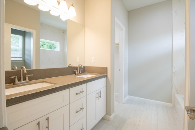 324 Gans St Unit B, Houston, TX 77029 - full bath with double vanity