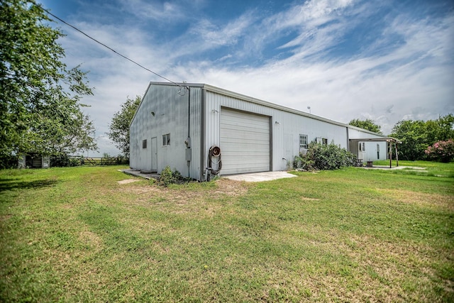 925 Royal Rd, Port Lavaca, TX 77979 - view of detached garage