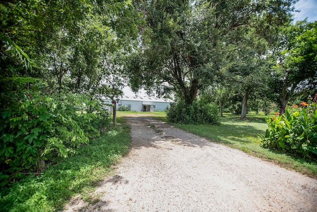 925 Royal Rd, Port Lavaca, TX 77979 - view of front of home featuring driveway and a front lawn