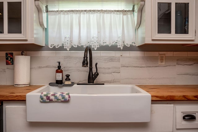 925 Royal Rd, Port Lavaca, TX 77979 - detailed view of a sink and backsplash