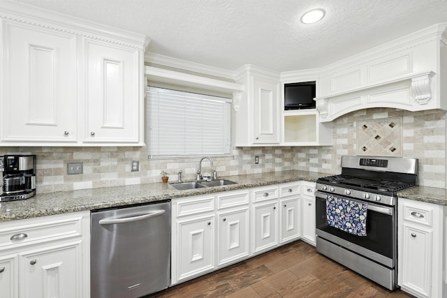 204 Edgewood St, Baytown, TX 77520 - photo 9
