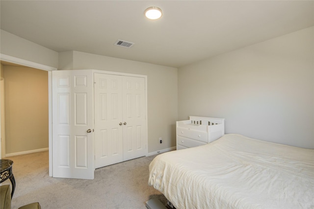 527 Dr Martin Luther King Jr Dr Unit D, La Porte, TX 77571 - carpeted bedroom with a closet and baseboards