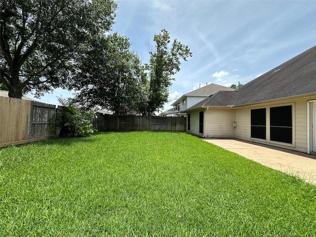12807 Stratford Heights Dr, Sugar Land, TX 77498 - fenced backyard featuring a patio