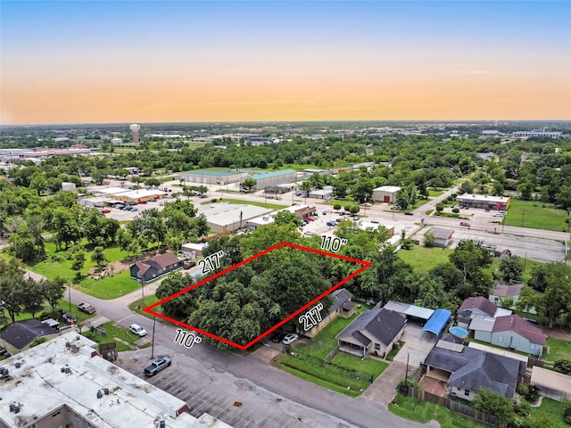 2818 Violet St, Pasadena, TX 77503 - view of property location with property parcel outlined and a tree filled landscape