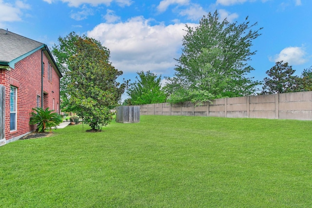 10903 Paterno Dr, Houston, TX 77064 - view of yard