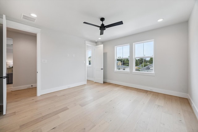 608 E 25th St, Houston, TX 77008 - empty room featuring light wood-style floors, ceiling fan, and recessed lighting