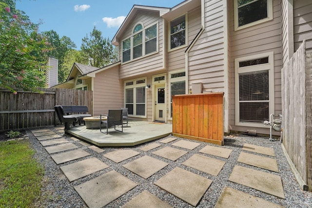 87 E Greenhill Terrace Pl, The Woodlands, TX 77382 - back of property with a deck