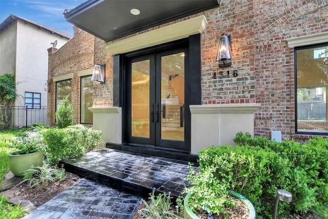 4316 Dickson St, Houston, TX 77007 - entrance to property featuring french doors and brick siding