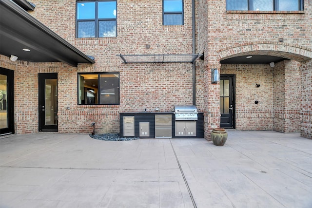4316 Dickson St, Houston, TX 77007 - view of patio with area for grilling