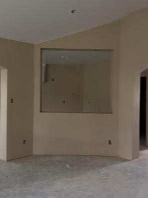 24630 Cavan St, Hempstead, TX 77445 - empty room with vaulted ceiling
