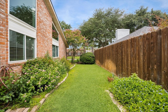 3002 Durban Dr, Houston, TX 77043 - view of yard