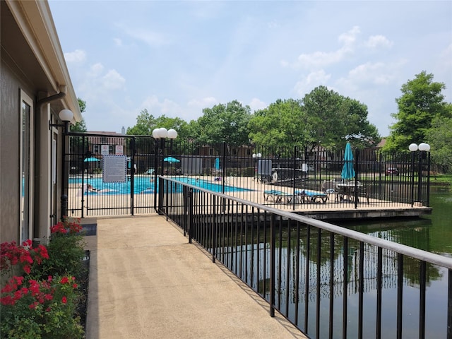 5801 Lumberdale Rd Unit 226, Houston, TX 77092 - view of community pool
