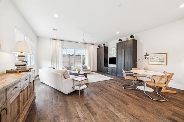 928 Robbie St Unit B, Houston, TX 77009 - living area featuring dark wood-type flooring and recessed lighting