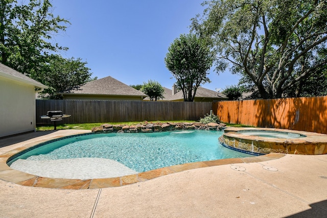 9302 Stone Porch Ln, Houston, TX 77064 - view of swimming pool featuring a fenced backyard, area for grilling, a patio, and a pool with connected hot tub