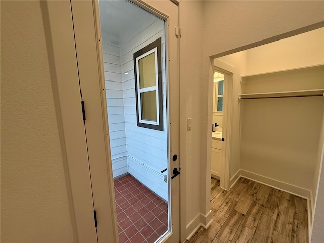 6635 Tc Jester Blvd Unit A, Houston, TX 77007 - entryway with wood finished floors and baseboards